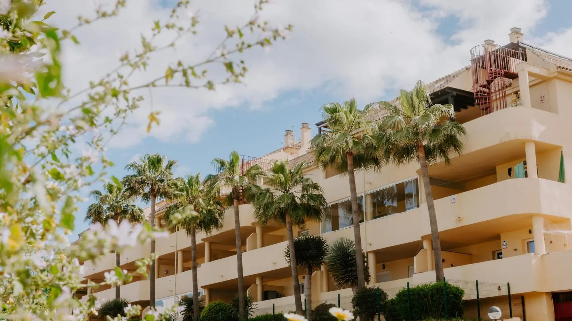 Penthouse Alboran Hills Apartment Manilva 0*,  Spain